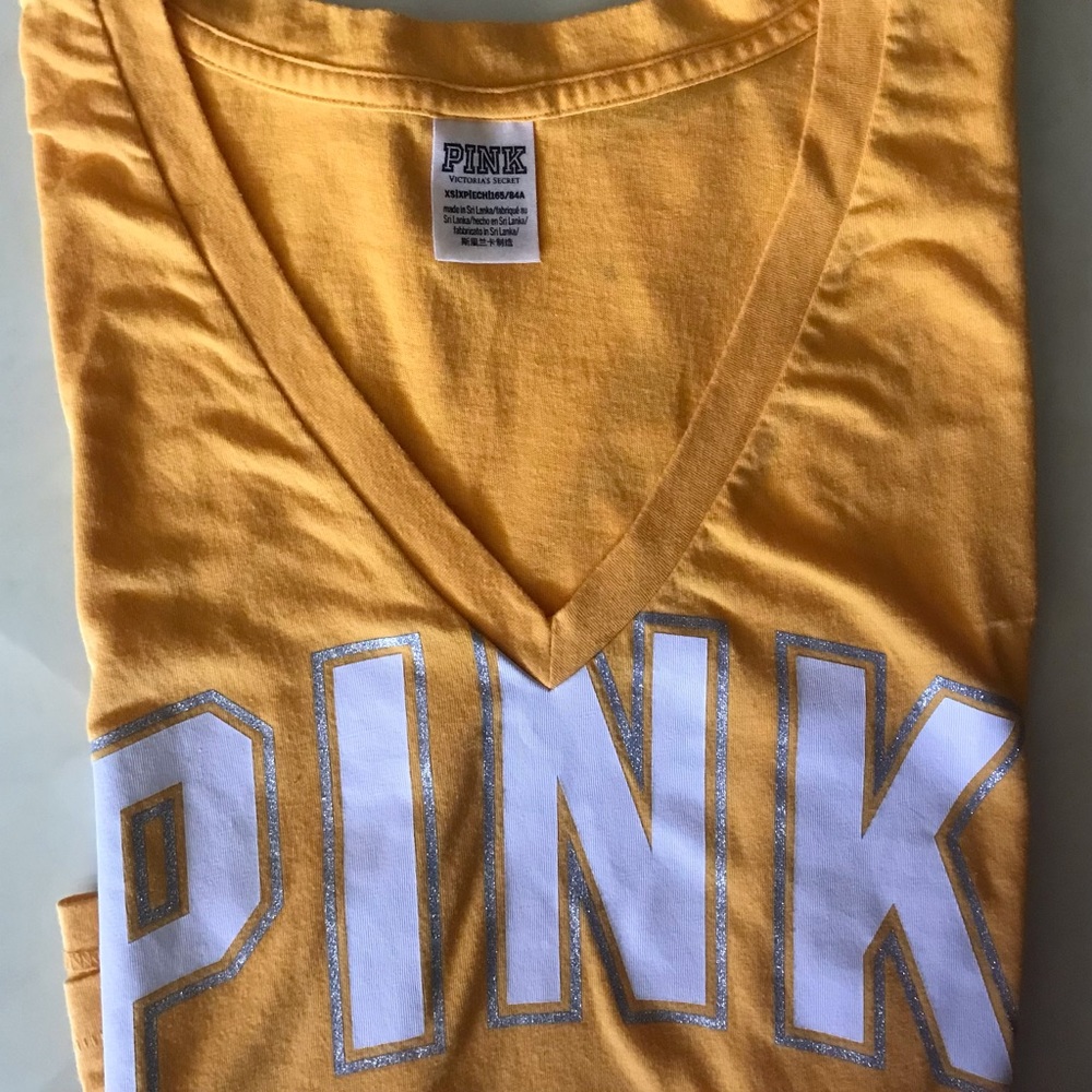 Pink Victoria’s Secret Women’s T-shirt
